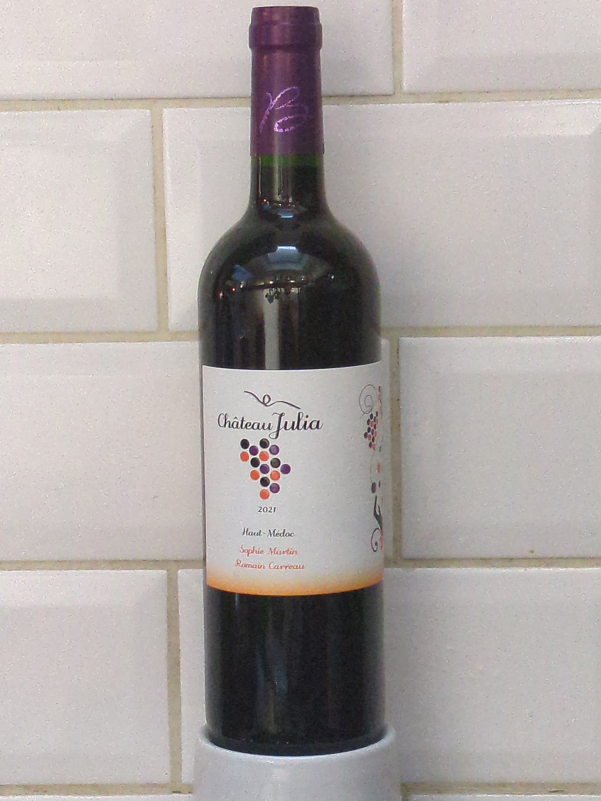 Chateau Julia - Haut Medoc - Bordeaux - peopleswine