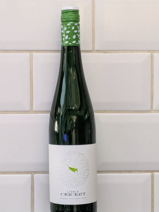 Little Cricket - Gruner Veltliner - Dunantul - Hungary - peopleswine